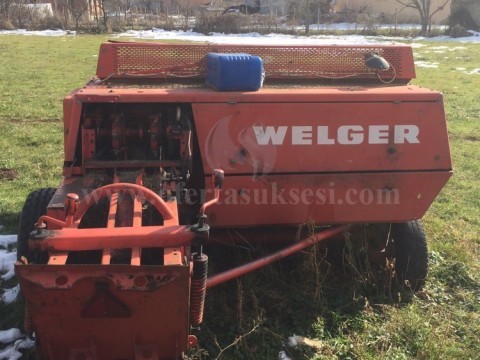 Shes presen firma  "Welger Ap 530"