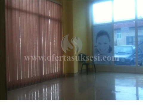 Shes ose Jap me qira lokalin 30m2 kati perdhese / Besian(podujev)