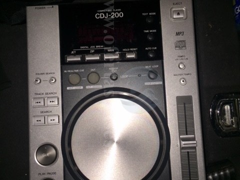 Shes 2 CD Player CDJ200