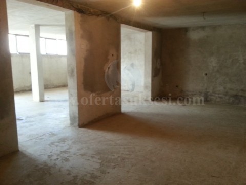 Jap me qira depo/garazh 120m2 kati perdhe / Prishtine