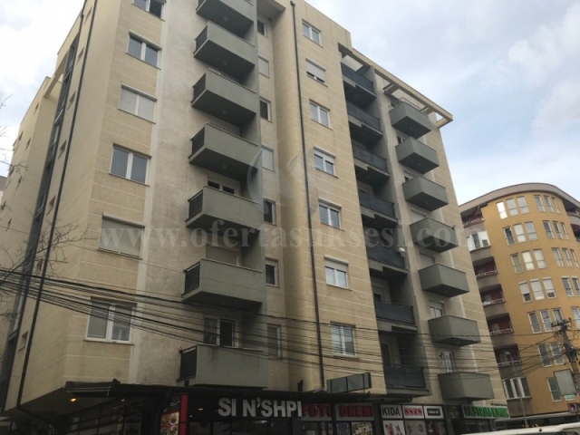 Shes banesen 82m2 kati i -III- / Fushe Kosove