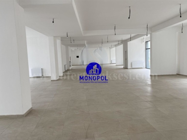 Jap me qira lokalin 340m2 kati i -I- / Prishtine 
