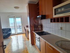 Jap me qira banesen-penthouse 86m2 kati i -VII- / Prishtine